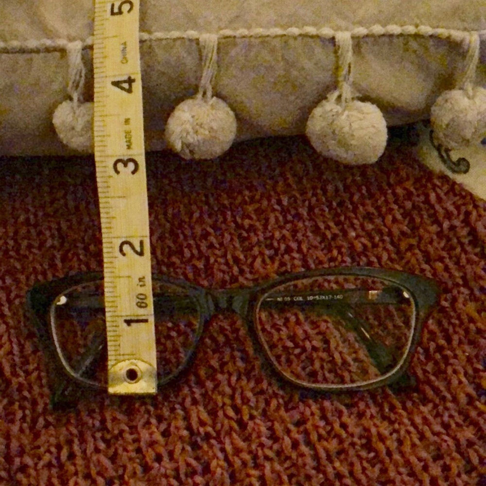 Glasses - Picture 6 of 8